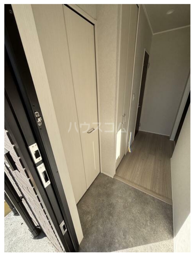 18/25 バルコニー