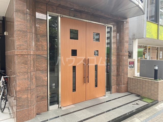 29/30 エントランス