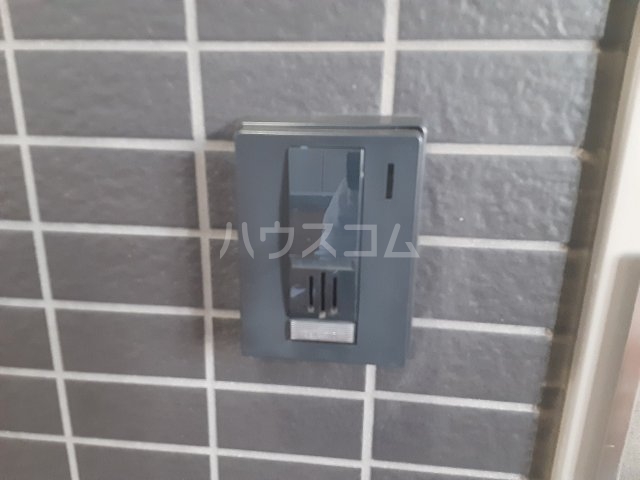 27/30 エントランス