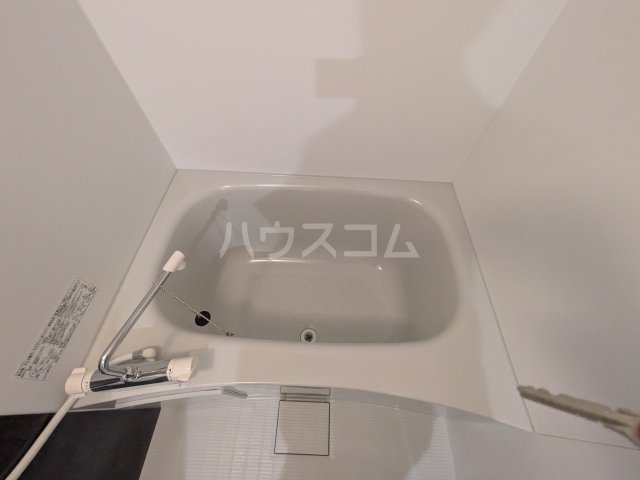 13/30 浴室