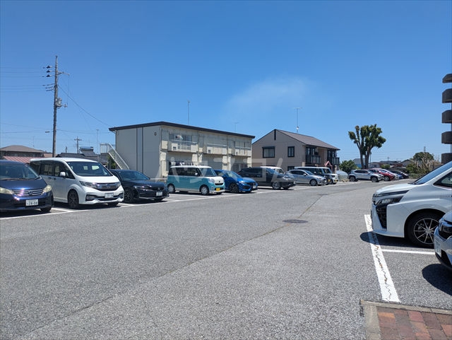 23/29 駐車場