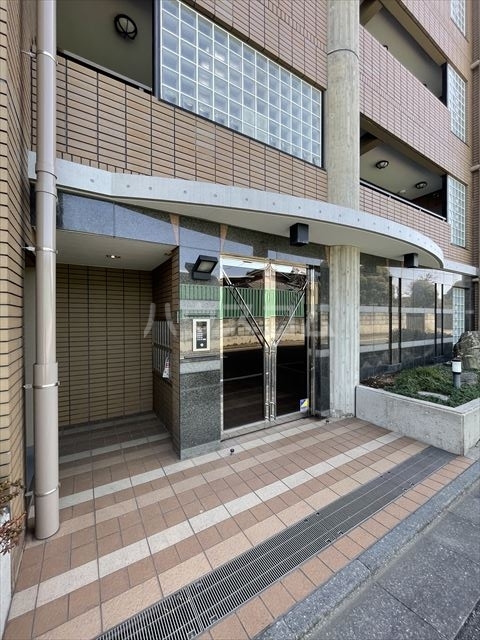 3/4 エントランス