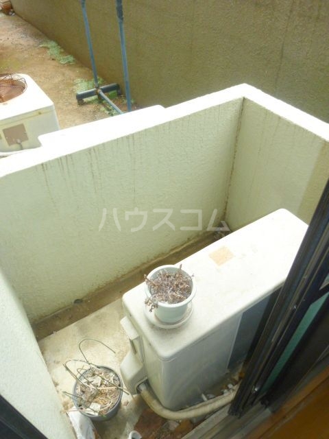 13/22 バルコニー