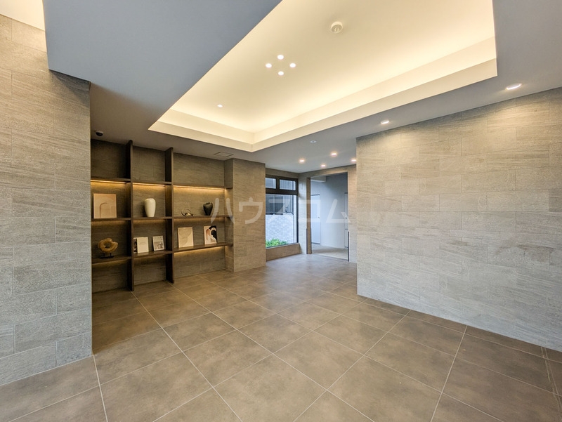 14/23 エントランス