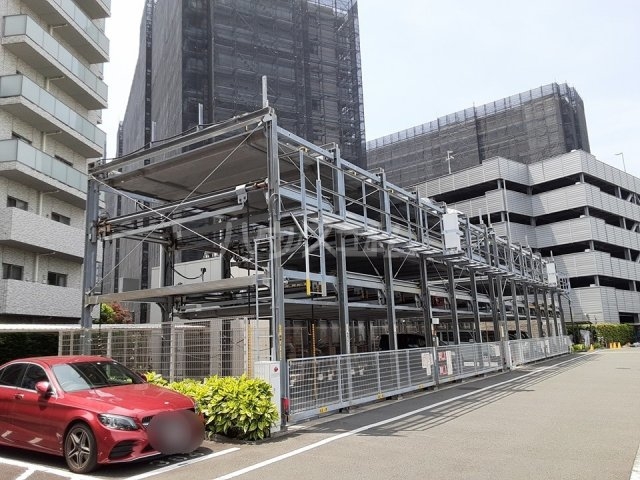 23/30 駐車場