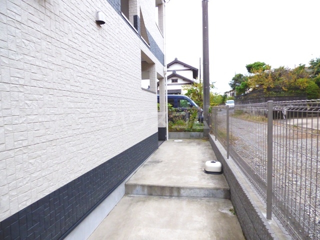 22/30 エントランス