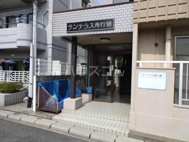 15/25 エントランス