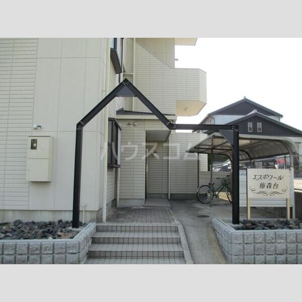 13/23 エントランス