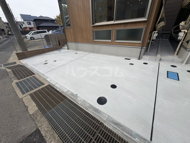 3/7 駐車場