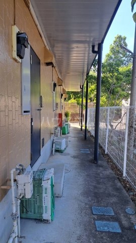 22/26 エントランス