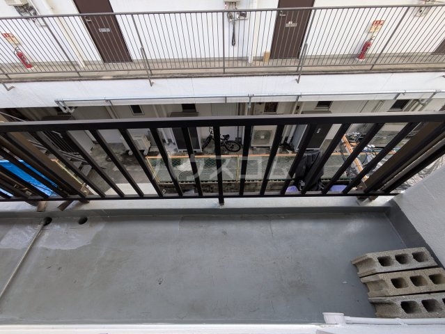 26/30 バルコニー