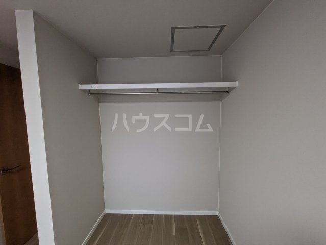 13/30 収納