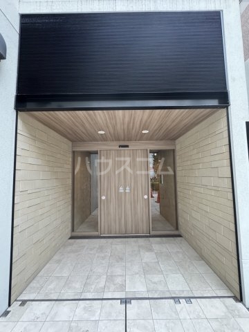 29/30 エントランス