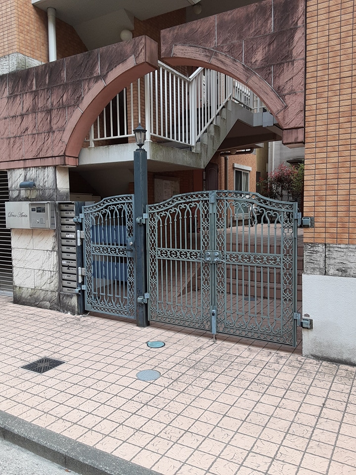 17/18 エントランス