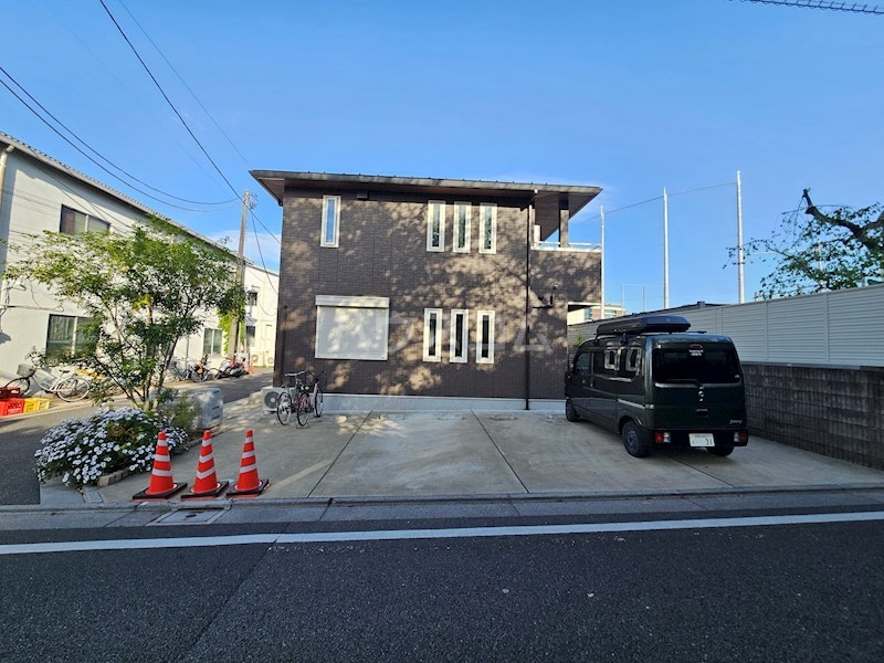 14/20 駐車場