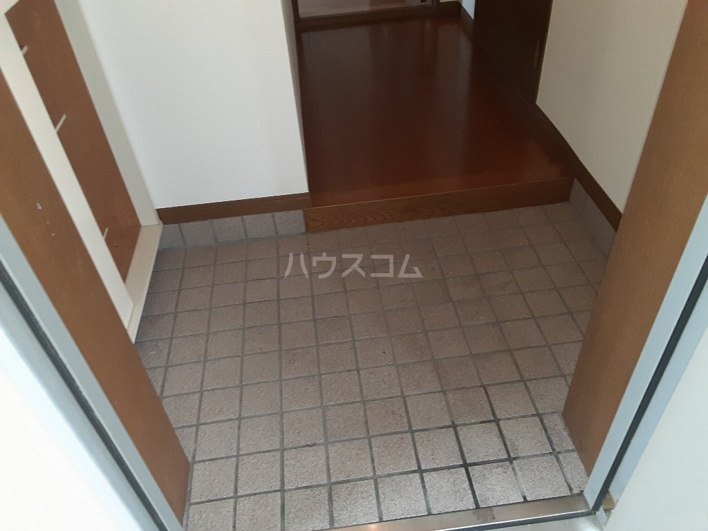 13/30 玄関