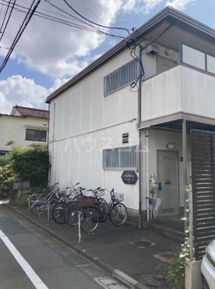 15/23 エントランス