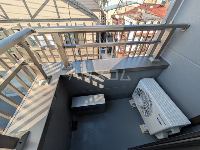 18/25 バルコニー