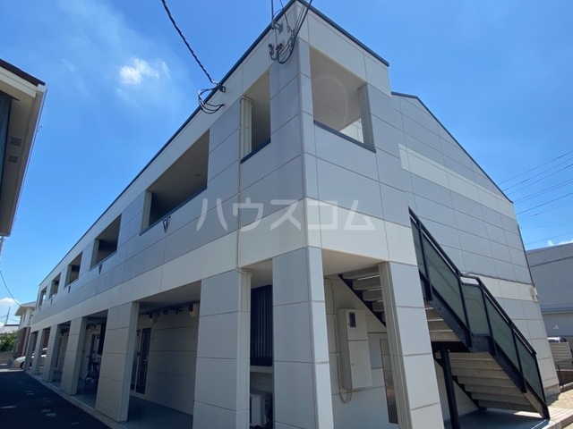 18/29 エントランス