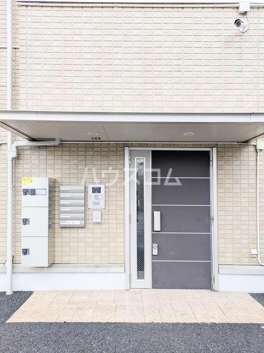 13/23 エントランス