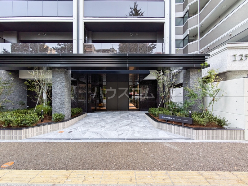 17/22 エントランス