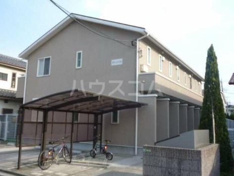 17/26 エントランス