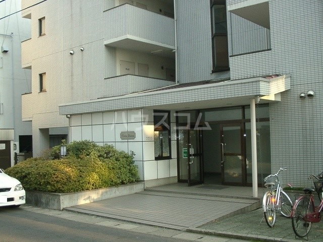 14/16 エントランス