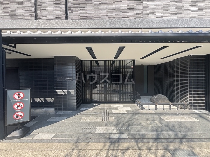 17/27 エントランス