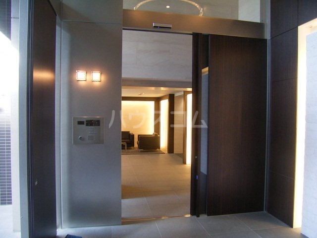 15/25 エントランス