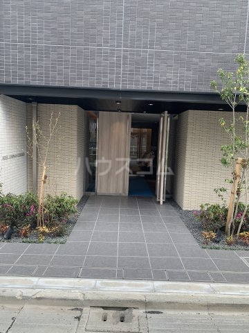 3/4 エントランス