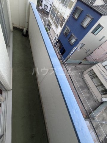 17/25 バルコニー