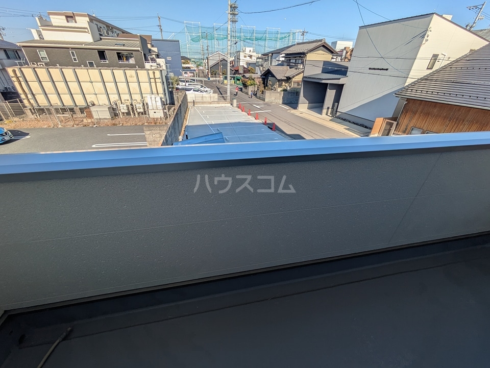 13/30 バルコニー