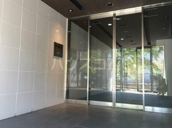 15/20 エントランス