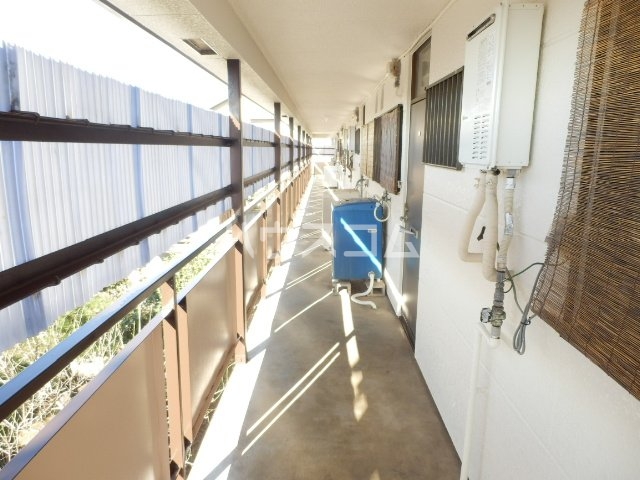 3/7 エントランス