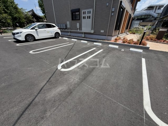 22/29 駐車場