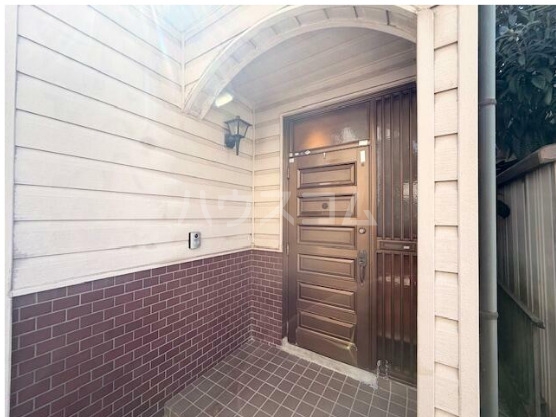 14/20 エントランス