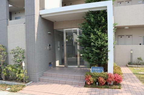 16/22 エントランス