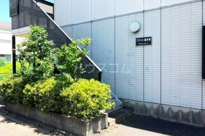 17/26 エントランス