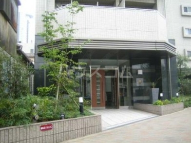 18/28 エントランス