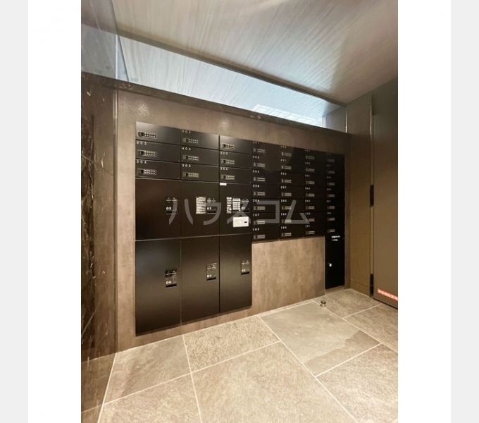 22/29 エントランス