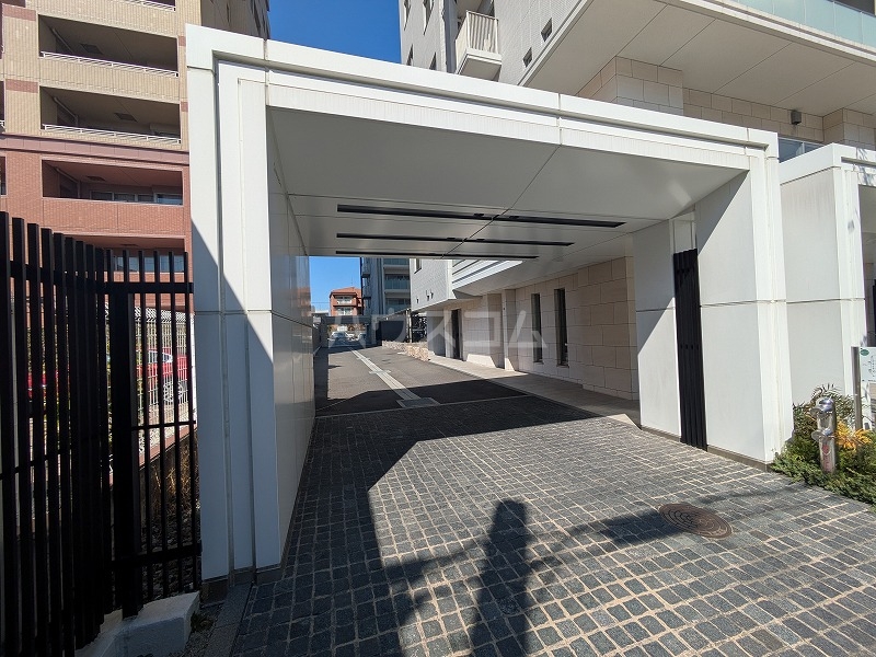 29/30 エントランス