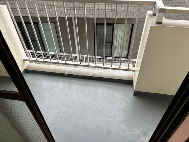 13/28 バルコニー