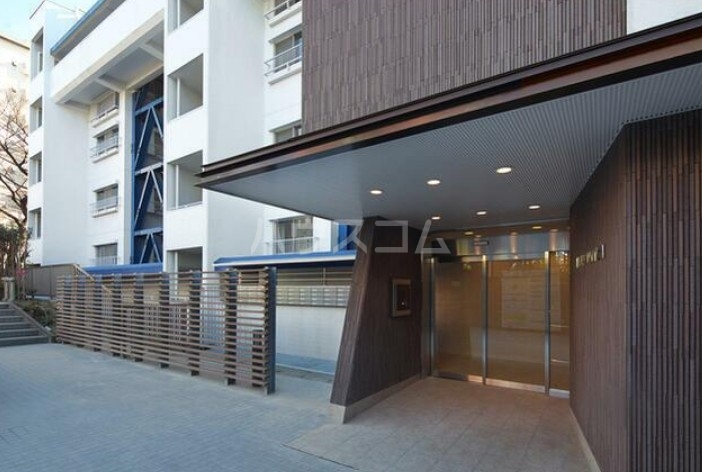 16/24 エントランス