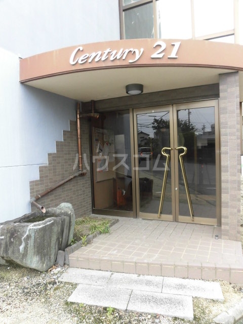 16/18 エントランス