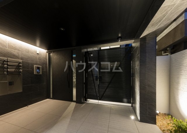 14/17 エントランス