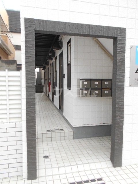 22/30 エントランス