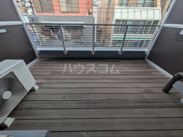 17/26 バルコニー