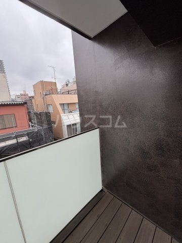 17/26 バルコニー