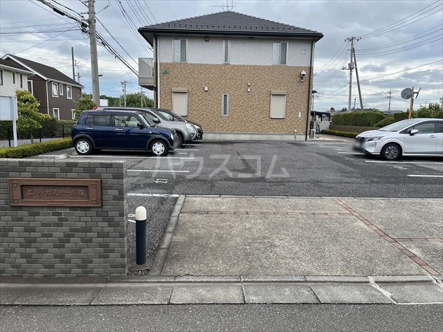 21/29 駐車場