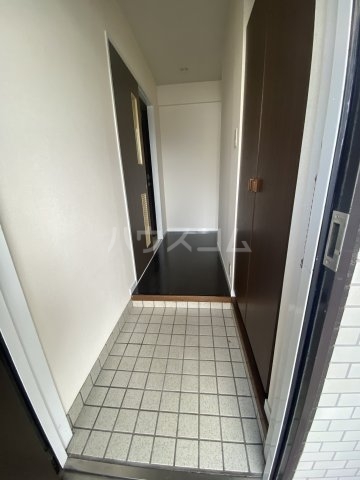 13/30 玄関